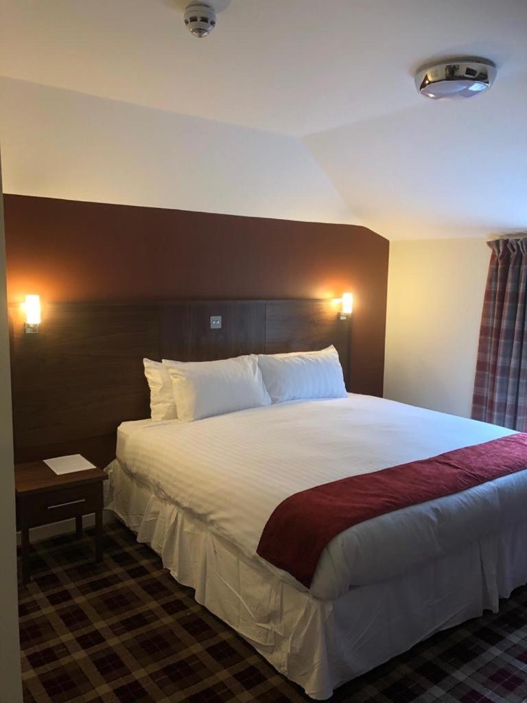 New Scone Scone Arms Hotel מראה חיצוני תמונה
