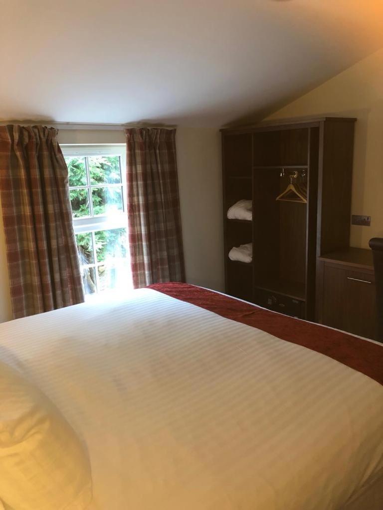 New Scone Scone Arms Hotel מראה חיצוני תמונה